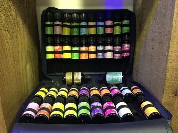 Natural skin treatments article: essential oils kit