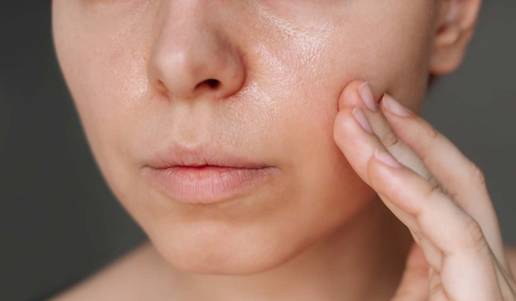 Skin Care Steps in the Right Order (The Simple Routine That Actually Works)