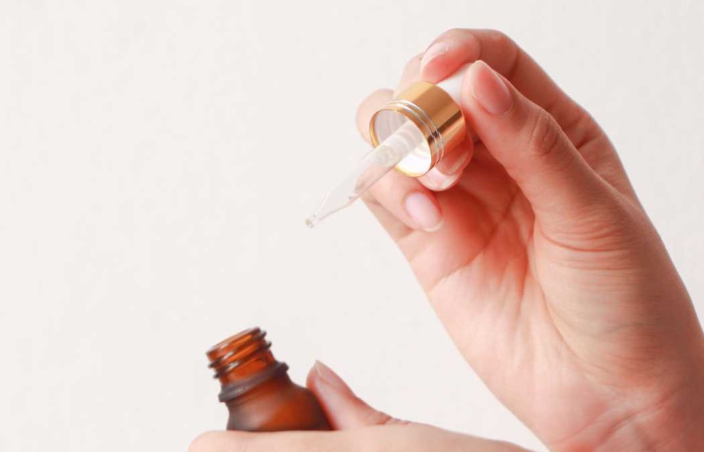 Benefit of Frankincense Oil on Face