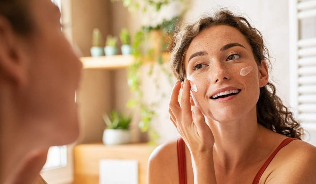 Stop Wasting Serums and Use This Skin Care Routine Order for Real Results